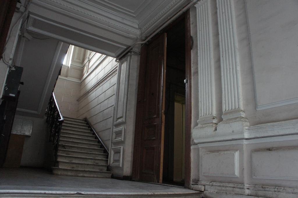 Dali'S Royal Apartment Tbilisi Buitenkant foto
