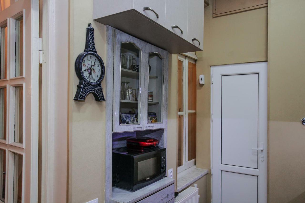 Dali'S Royal Apartment Tbilisi Buitenkant foto
